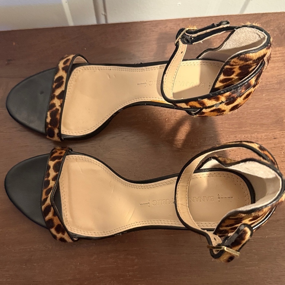 Banana Republic leather/calf hair leopard print heeled sandals Size 8 EUC Sexy - Picture 8 of 13